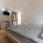 Center 3* Чефалу