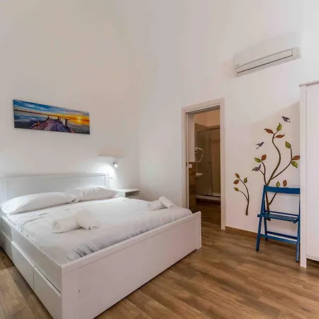 Center Guest house *