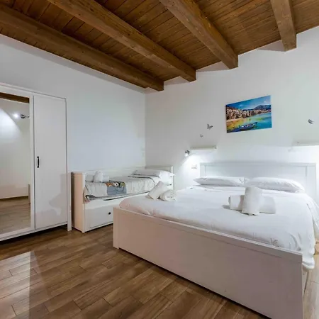 Center Guest house *